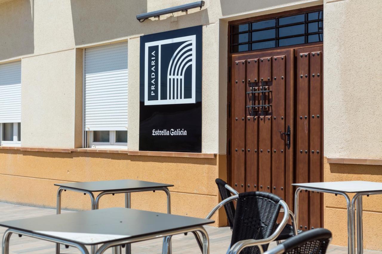 Hostal Pradaria Asador & Alojamiento Arcas Екстериор снимка