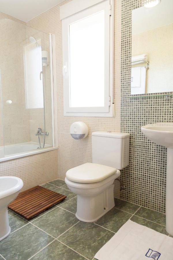 Hostal Pradaria Asador & Alojamiento Arcas Екстериор снимка