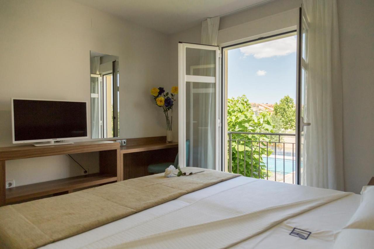 Hostal Pradaria Asador & Alojamiento Arcas Екстериор снимка