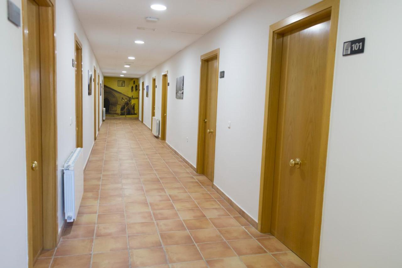 Hostal Pradaria Asador & Alojamiento Arcas Екстериор снимка
