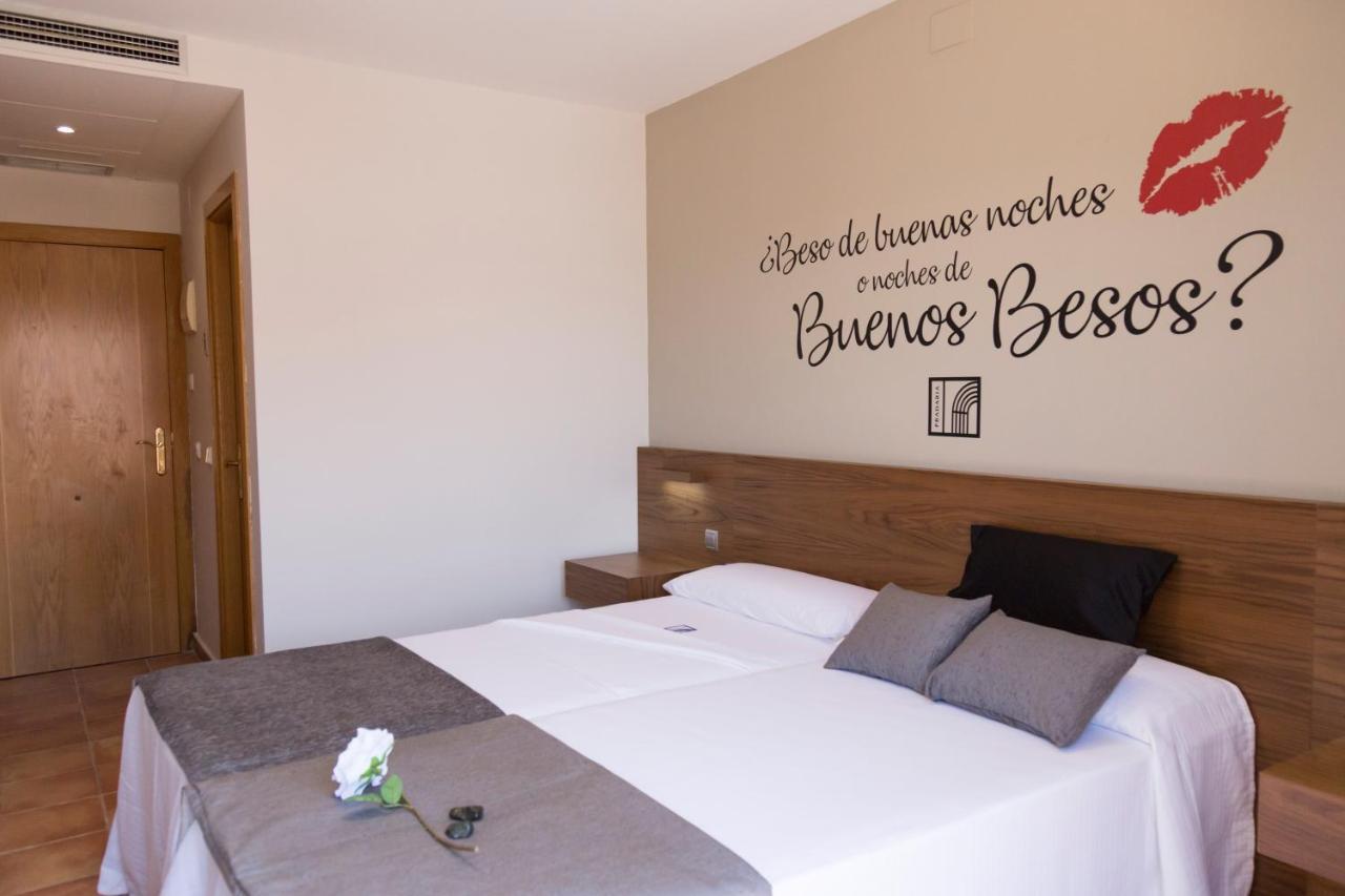 Hostal Pradaria Asador & Alojamiento Arcas Екстериор снимка